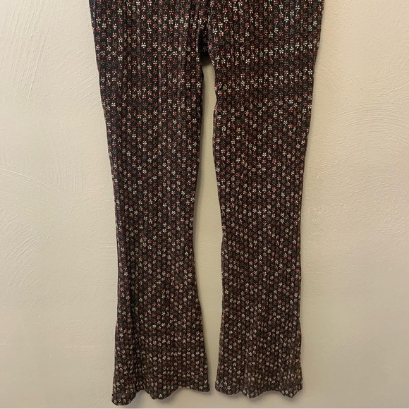 Free People Party Pull-On Flare Pants Size Large - Picture 8 of 13